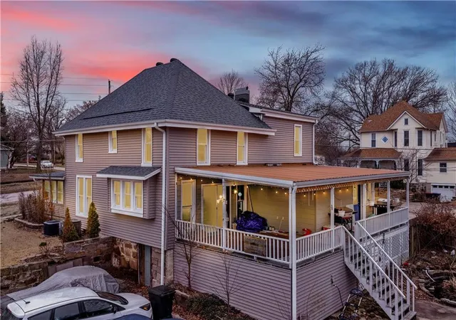 Photo 4 of Single family home for sale at 121 W North St, Warrensburg, MO 64093 | MLS# 2603866 | Listing updated on 2026-09-10