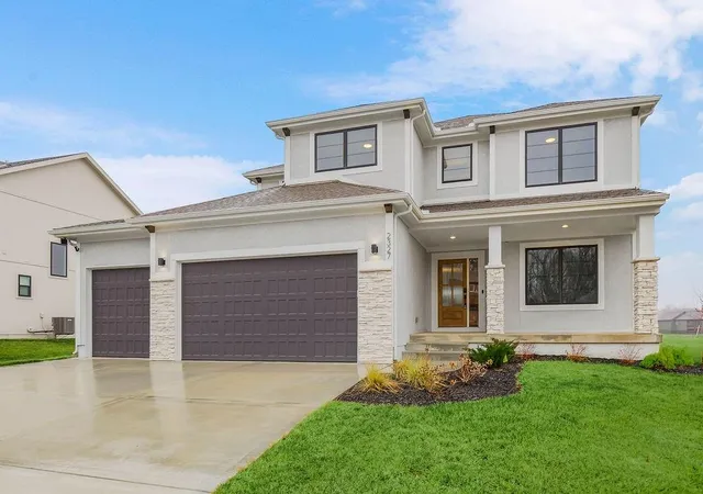 Photo 1 of Single family home for sale at 2327 Fishing Ln, Kearney, MO 64060 | MLS# 2603940 | Listing updated on 2026-09-15