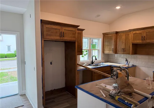 Photo 2 of Townhouse for sale at 3109 Carlisle Ct, Saint Joseph, MO 64506 | MLS# 2604361 | Listing updated on 2026-09-13