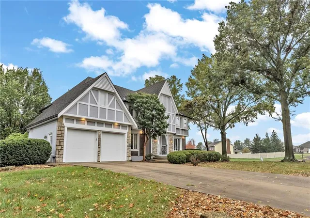 Photo 2 of Single family home for sale at 510 Opera House Ln, Odessa, MO 64076 | MLS# 2605798 | Listing updated on 2026-10-06