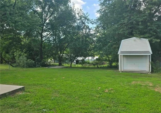 Photo 2 of Single family home for sale at 701 W Ohio St, Clinton, MO 64735 | MLS# 2606814 | Listing updated on 2026-09-14