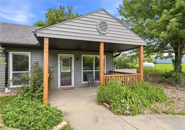 Photo 2 of Single family home for sale at 1641 Nw 100 Road, Kingsville, MO 64061 | MLS# 2606920 | Listing updated on 2026-10-03