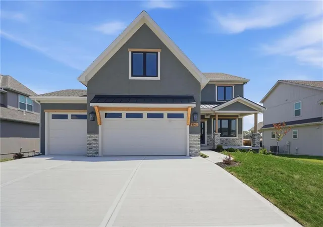 Photo 1 of Single family home for sale at 10411 N Liberty St, Kansas City, MO 64155 | MLS# 2608168 | Listing updated on 2026-09-15