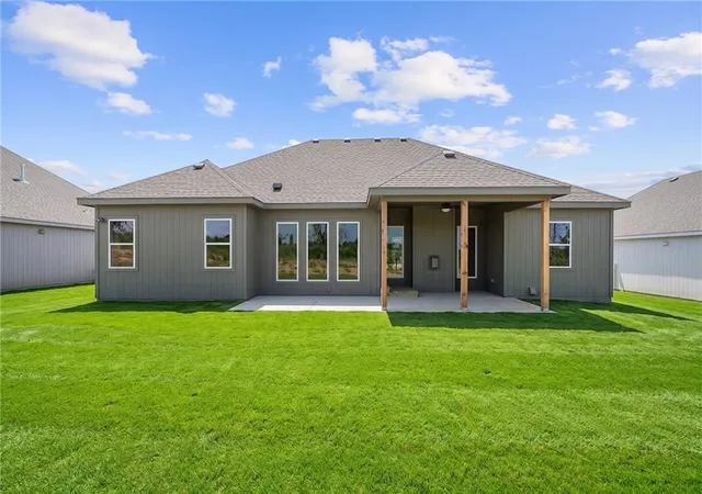 Photo 2 of Single family home for sale at 6930 Ne 102nd Street, Kansas City, MO 64156 | MLS# 2609298 | Listing updated on 2026-09-11