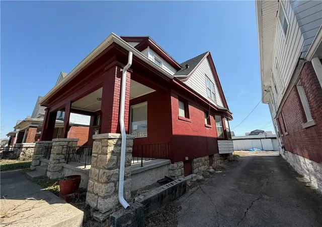 Photo 3 of Sale Pending at 2611 Garfield Ave, Kansas City, MO 64127 | MLS# 2610128 | Listing updated on 2026-09-14