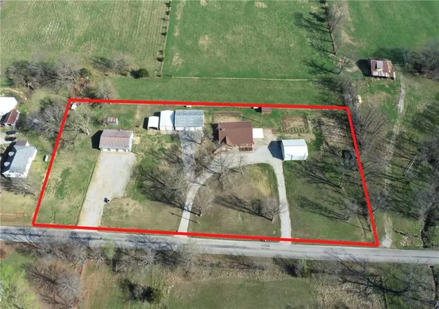 Single family home for sale at 3705 E 150 Road, El Dorado Springs, MO 64744 | MLS# 2611852