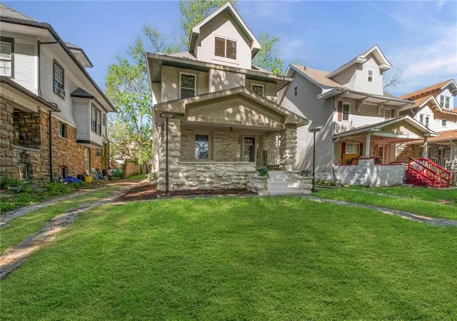 Single family home for sale at 3308 Benton Blvd, Kansas City, MO 64128 | MLS# 2611951