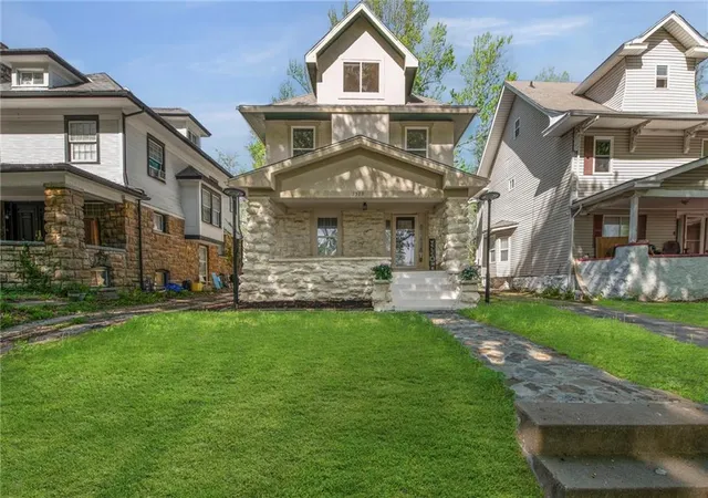 Photo 2 of Single family home for sale at 3308 Benton Blvd, Kansas City, MO 64128 | MLS# 2611951 | Listing updated on 2026-09-08