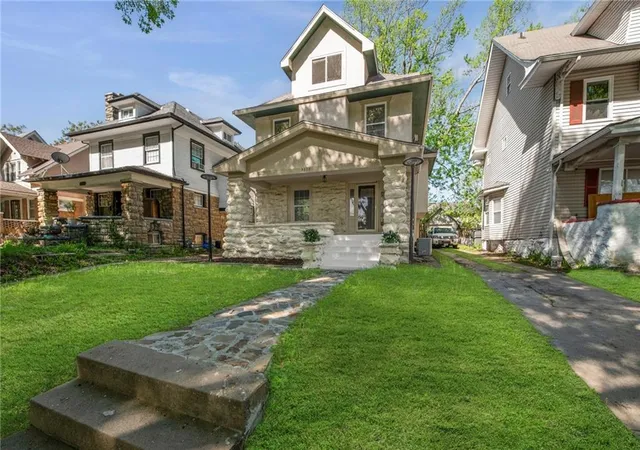 Photo 3 of Single family home for sale at 3308 Benton Blvd, Kansas City, MO 64128 | MLS# 2611951 | Listing updated on 2026-09-08