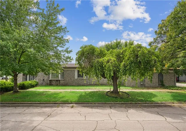 Photo 1 of Sale Pending at 1302 W 4th Street, Coffeyville, KS 67337 | MLS# 2612241 | Listing updated on 2026-09-14