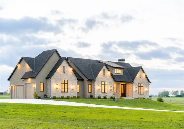 Photo 1 of Single family home for sale at 18904 Bella Terra Rd, Pleasant Hill, MO 64080 | MLS# 2613276 | Listing updated on 2026-09-19