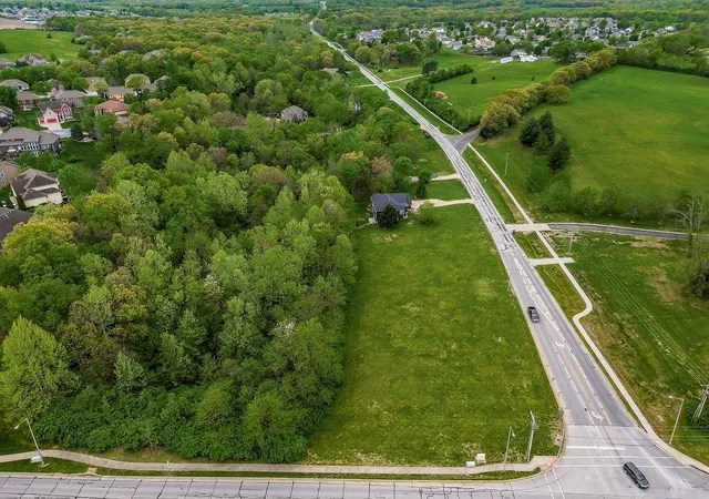 Photo 1 of Land for sale at 3647 Tonganoxie Rd, Leavenworth, KS 66048 | MLS# 2614291 | Listing updated on 2026-09-15