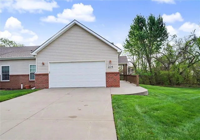 Photo 1 of Sale Pending at 204 Crimson Ave, Baldwin City, KS 66006 | MLS# 2614340 | Listing updated on 2026-09-15