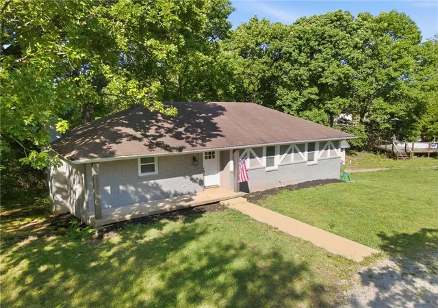 Photo 1 of Single family home for sale at 5977 Se 208th Street, Holt, MO 64048 | MLS# 2615061 | Listing updated on 2026-09-22