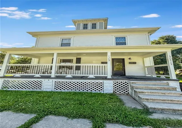 Photo 2 of Multi family home for sale at 1302 N Mulberry St, Maryville, MO 64468 | MLS# 2615177 | Listing updated on 2026-09-10
