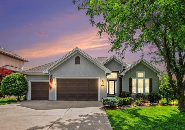 Photo 3 of Single family home for sale at 1923 NE 104th Terrace, Kansas City, MO 64155 | MLS# 2615828 | Listing updated on 2026-10-16