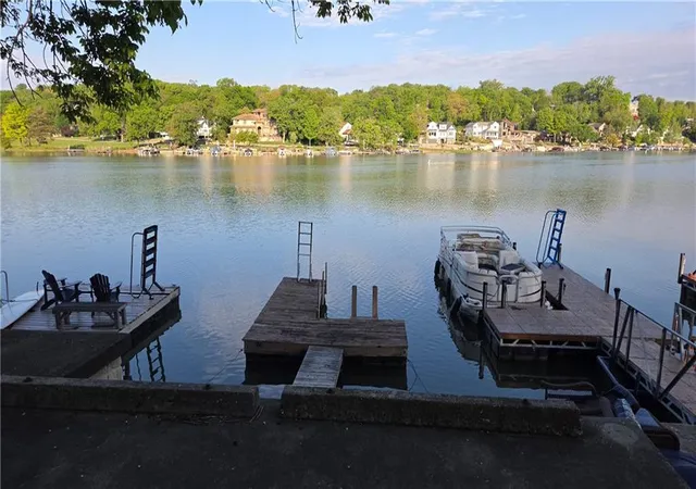 Photo 1 of Single family home for sale at 250 Arapahoe Cir E, Lake Quivira, KS 66217 | MLS# 2616746 | Listing updated on 2026-10-07