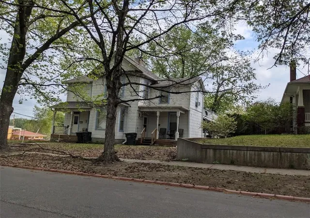 Photo 3 of House for sale at 1101 S Broadway St, Leavenworth, KS 66048 | MLS# 2616855 | Listing updated on 2026-09-10