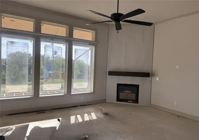 Photo 4 of Single family home for sale at 9009 N Poplar Ave, Kansas City, MO 64156 | MLS# 2616985 | Listing updated on 2026-09-29