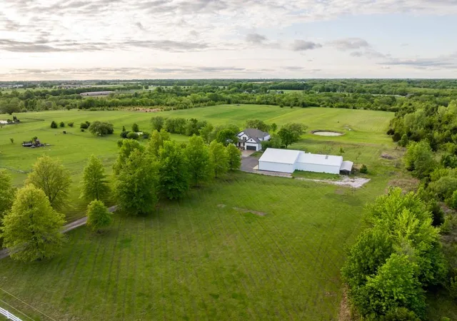 Photo 4 of Single family home for sale at 18200 E 191st Street, Pleasant Hill, MO 64080 | MLS# 2617799 | Listing updated on 2026-09-15