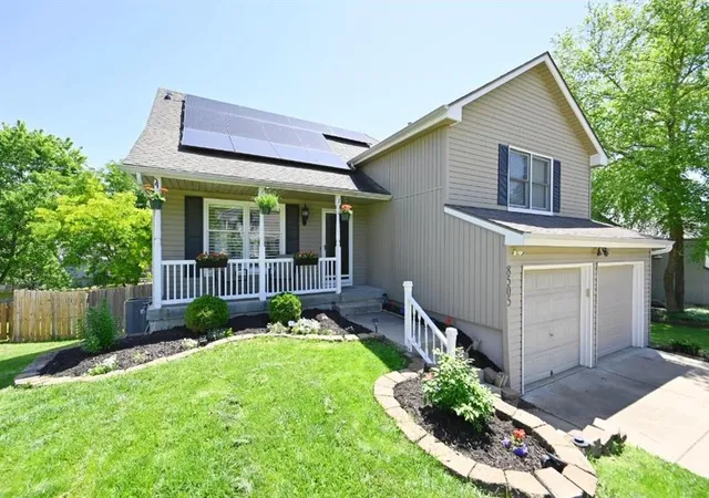 Photo 3 of Single family home for sale at 8505 N Mcdonald Ave, Kansas City, MO 64153 | MLS# 2619102 | Listing updated on 2026-09-14