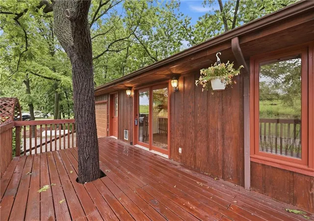 Photo 3 of Single family home for sale at 875 Kendall Rd, Peculiar, MO 64078 | MLS# 2619326 | Listing updated on 2026-09-26