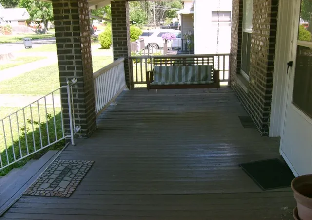 Photo 2 of Single family home for sale at 711 W Euclid St, Pittsburg, KS 66762 | MLS# 2619928 | Listing updated on 2026-09-15