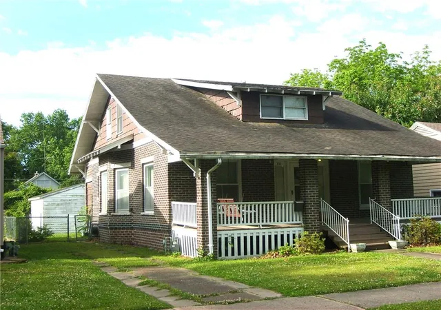 Single family home for sale at 711 W Euclid St, Pittsburg, KS 66762 | MLS# 2619928
