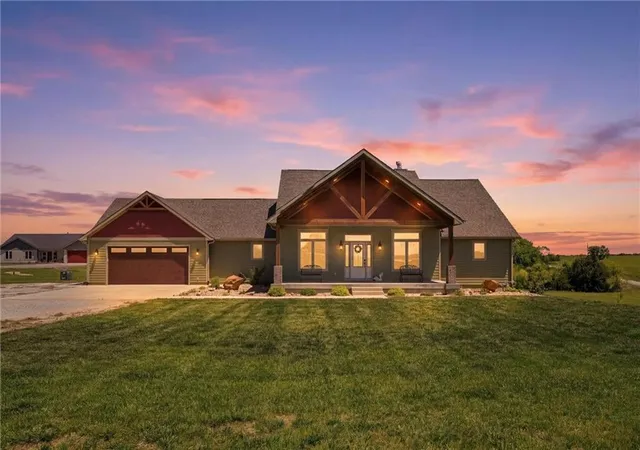 Photo 2 of Single family home for sale at 7630 Se Berryton Rd, Berryton, KS 66409 | MLS# 2620334 | Listing updated on 2026-09-12