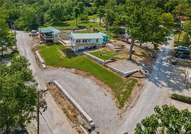 Photo 2 of Single family home for sale at 31447 Stonecrest Rd, Warsaw, MO 65355 | MLS# 2620685 | Listing updated on 2026-09-09