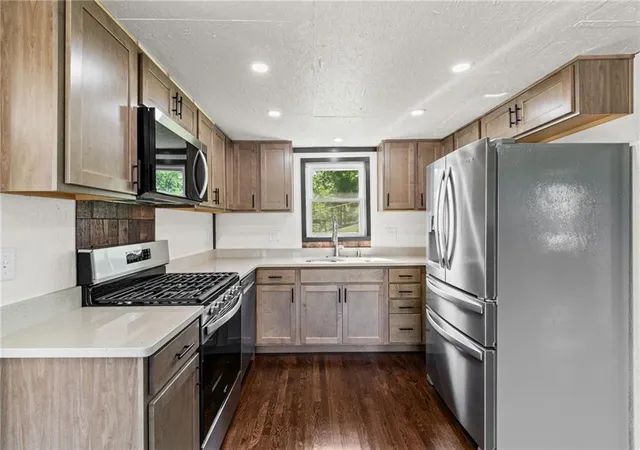 Photo 4 of Single family home for sale at 31447 Stonecrest Rd, Warsaw, MO 65355 | MLS# 2620685 | Listing updated on 2026-09-09