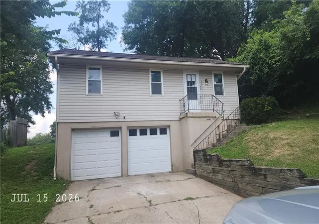 Photo 1 of Sale Pending at 4308 N Bellaire Ave, Kansas City, MO 64117 | MLS# 2620797 | Listing updated on 2026-09-15