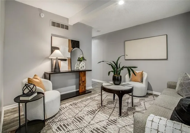 Photo 4 of Single family home for sale at 4625 Bell St, Kansas City, MO 64112 | MLS# 2621019 | Listing updated on 2026-09-10