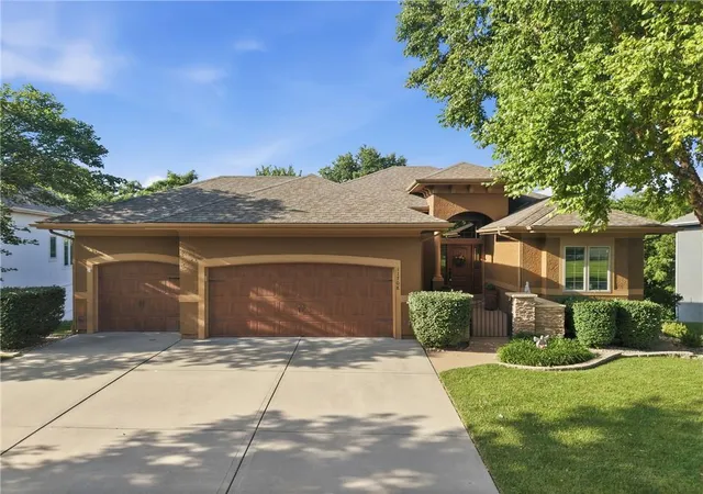 Photo 3 of Single family home for sale at 11708 Delavan Ave, Kansas City, KS 66109 | MLS# 2621595 | Listing updated on 2026-09-15