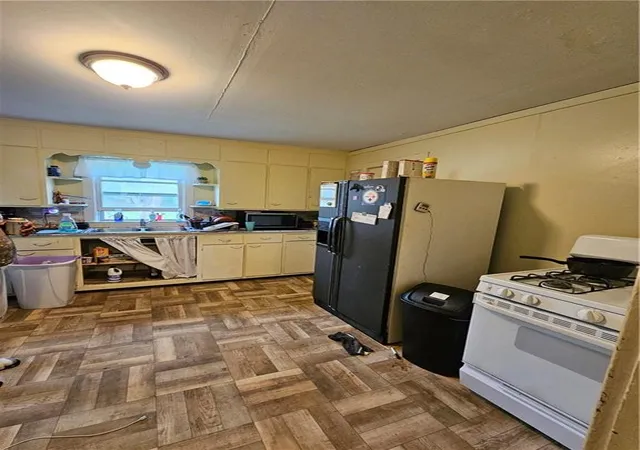 Photo 4 of Single family home for sale at 324 W 15th Street, Horton, KS 66439 | MLS# 2621720 | Listing updated on 2026-09-15