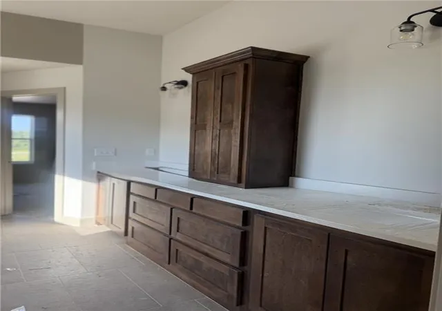Photo 4 of Single family home for sale at 10507 N Highland Pl, Kansas City, MO 64155 | MLS# 2622208 | Listing updated on 2026-09-24
