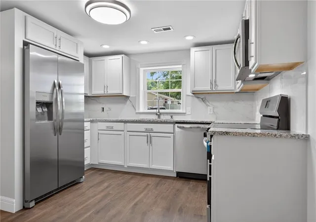 Photo 1 of Single family home for sale at 1711 E 1st Street, Fort Scott, KS 66701 | MLS# 2622373 | Listing updated on 2026-09-11
