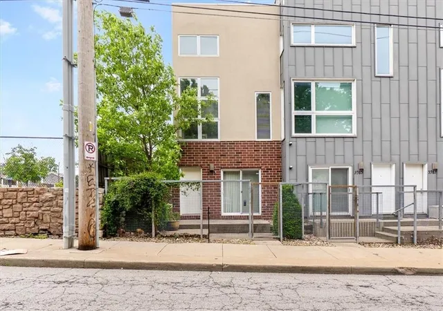 Condo for sale at 3983 Pennsylvania Ave, Kansas City, MO 64111 | MLS# 2623149