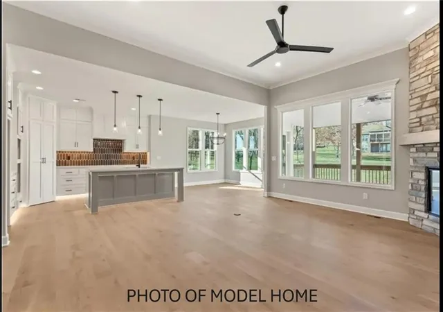 Photo 3 of Single family home for sale at 1503 Stonewall Dr, Oak Grove, MO 64075 | MLS# 2624123 | Listing updated on 2026-09-15