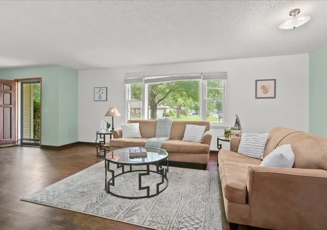 Photo 4 of Single family home for sale at 1605 E Franklin St, Clinton, MO 64735 | MLS# 2624578 | Listing updated on 2026-09-28