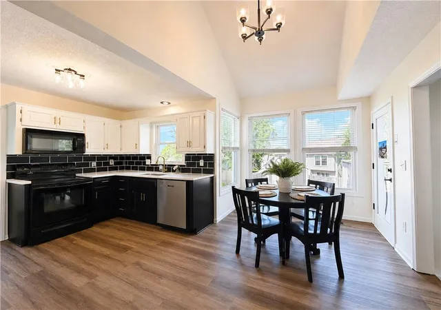 Photo 3 of Sale Pending at 824 S Elk Ln, Bonner Springs, KS 66012 | MLS# 2626580 | Listing updated on 2026-09-10