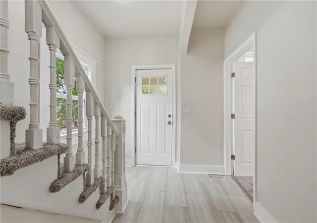 Photo 3 of Single family home for sale at 200 N 16th Street, Kansas City, KS 66102 | MLS# 2626675 | Listing updated on 2026-09-22