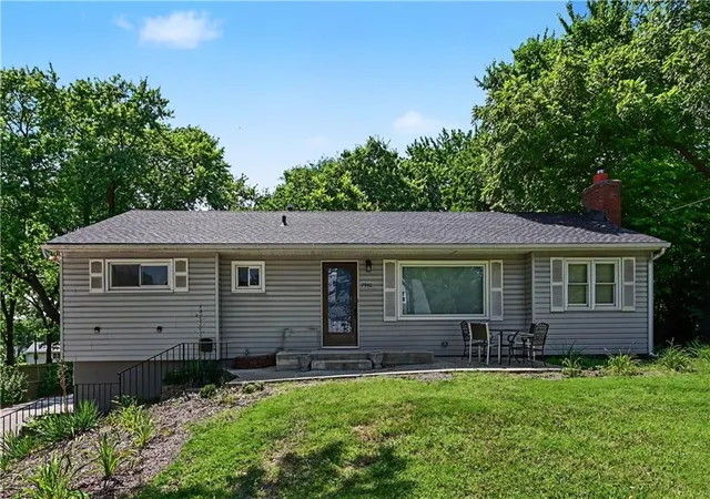 Photo 1 of Single family home for sale at 7940 N Broadway St, Kansas City, MO 64118 | MLS# 2626995 | Listing updated on 2026-09-15