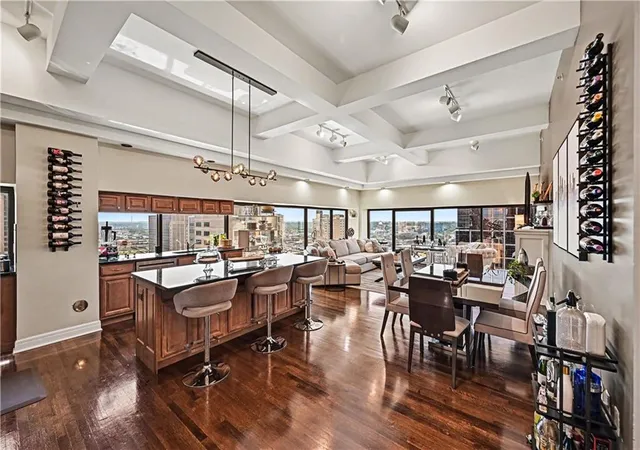 Photo 3 of Sale Pending at 1101 Walnut St #1909, Kansas City, MO 64106 | MLS# 2627558 | Listing updated on 2026-09-15