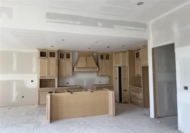 Photo 3 of Single family home for sale at 10511 N Highland Pl, Kansas City, MO 64155 | MLS# 2627903 | Listing updated on 2026-09-14