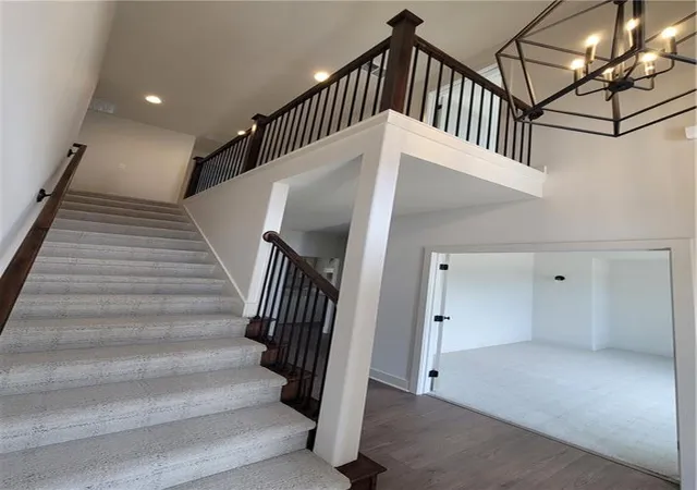 Photo 3 of Single family home for sale at 9006 N Poplar Ave, Kansas City, MO 64156 | MLS# 2627910 | Listing updated on 2026-09-14