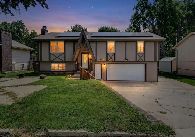 Photo 2 of Single family home for sale at 7917 N Troost Ave, Kansas City, MO 64118 | MLS# 2627984 | Listing updated on 2026-09-15
