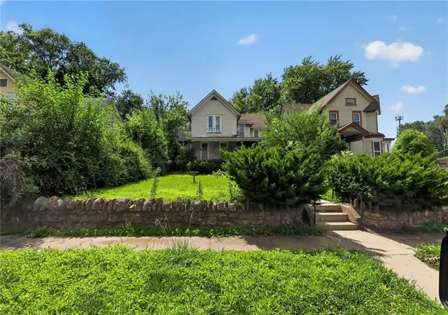 Photo 2 of Multi family home for sale at 906 Columbia Ave, Leavenworth, KS 66048 | MLS# 2628115 | Listing updated on 2026-09-10
