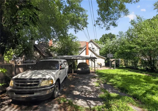 Photo 3 of Multi family home for sale at 906 Columbia Ave, Leavenworth, KS 66048 | MLS# 2628115 | Listing updated on 2026-09-10