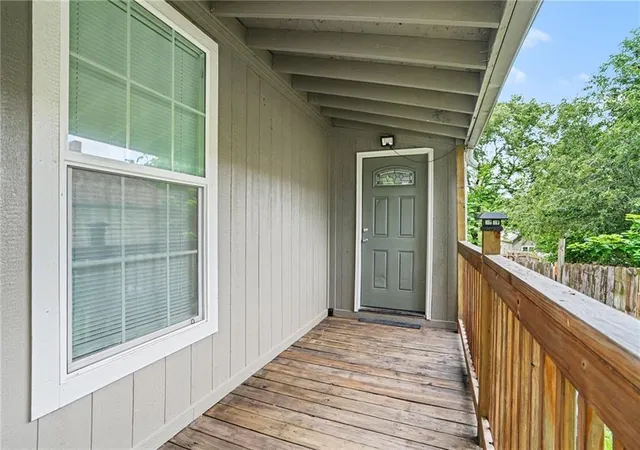 Photo 4 of Single family home for sale at 930 Ohio Ave, Kansas City, KS 66101 | MLS# 2628826 | Listing updated on 2026-09-12